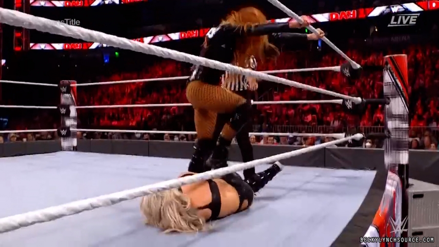 beckyppv20220101_00_22_04_15_Still1940.jpg