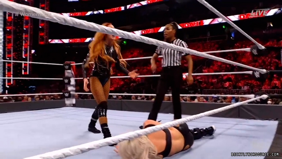 beckyppv20220101_00_22_06_00_Still1943.jpg