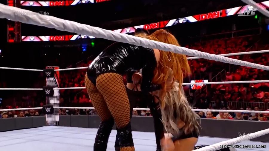 beckyppv20220101_00_22_10_15_Still1952.jpg