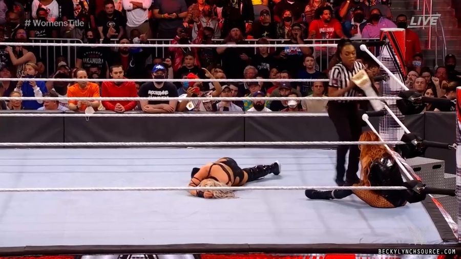 beckyppv20220101_00_24_00_15_Still2159.jpg
