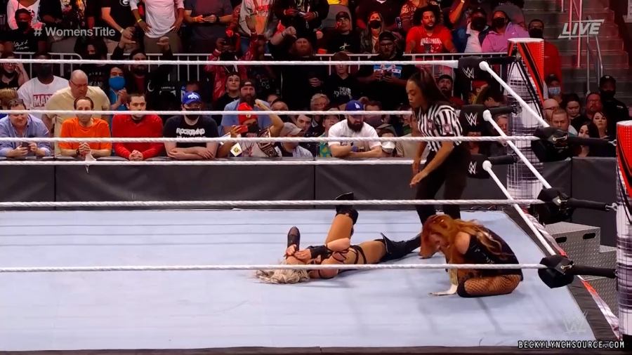beckyppv20220101_00_24_04_11_Still2167.jpg