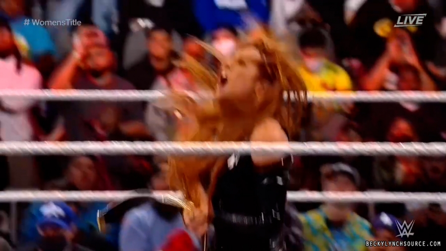 beckyppv20220101_00_24_07_26_Still2174.jpg