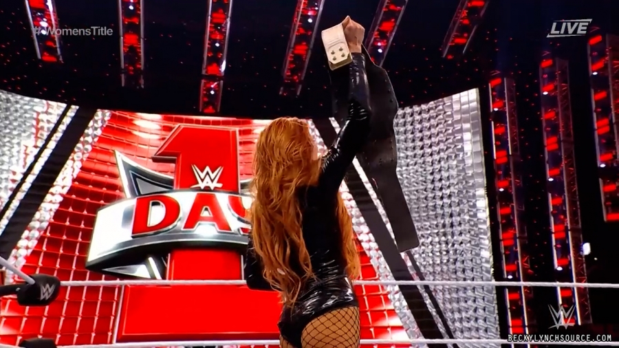 beckyppv20220101_00_24_16_15_Still2185.jpg