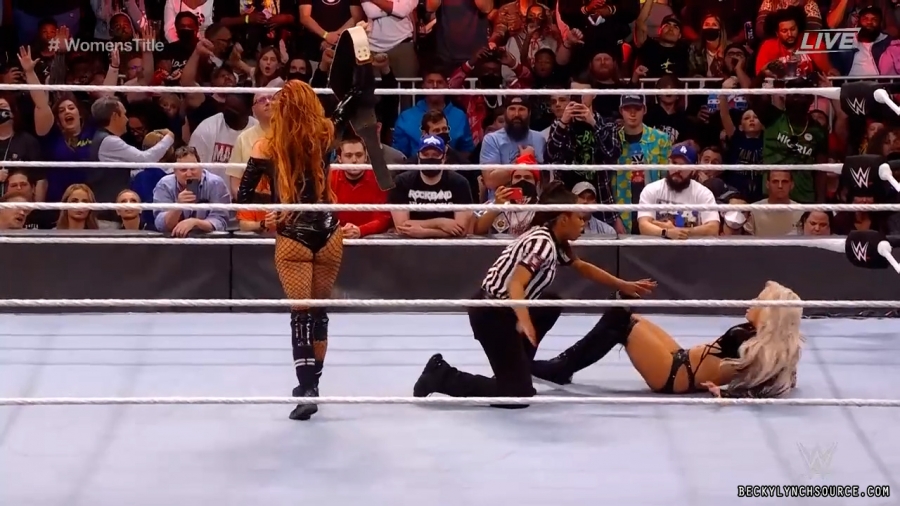 beckyppv20220101_00_24_19_00_Still2188.jpg