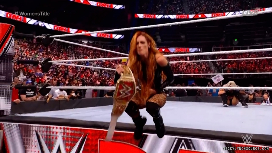 beckyppv20220101_00_25_08_15_Still2254.jpg