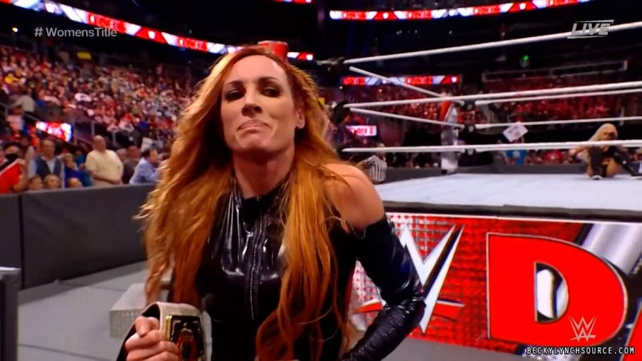 beckyppv20220101_00_25_12_00_Still2256.jpg