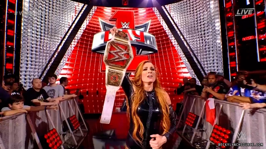 beckyppv20220101_00_25_19_00_Still2265.jpg