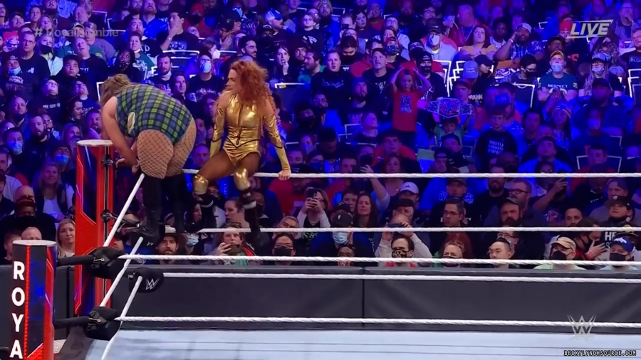 beckyppv20220129_00_15_11_15_Still1608.jpg