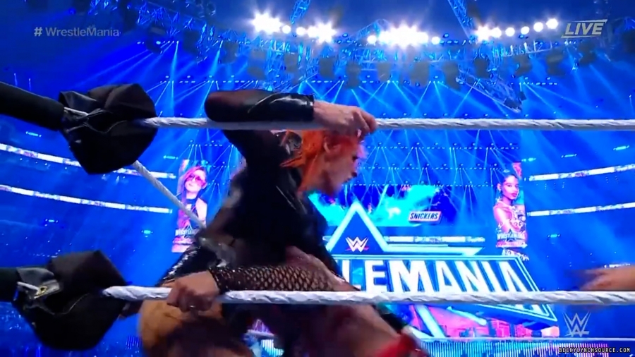 beckyppv20220402_00_22_07_15_Still1853.jpg