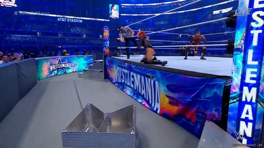 beckyppv20220402_00_26_07_15_Still2239.jpg