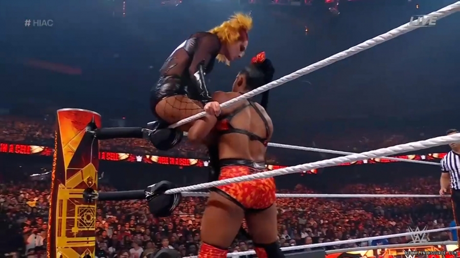 Click to view full size image
==============
beckyppv20220605_00_20_21_00_Still1593.jpg beckyppv20220605_00_20_21_00_Still1593.jpg