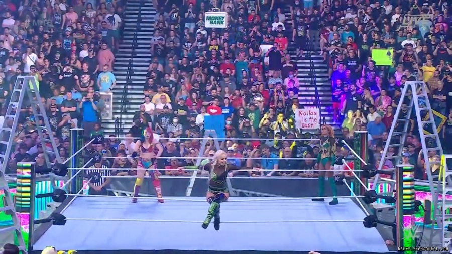 beckyppv20220702_00_02_45_15_Still159.jpg