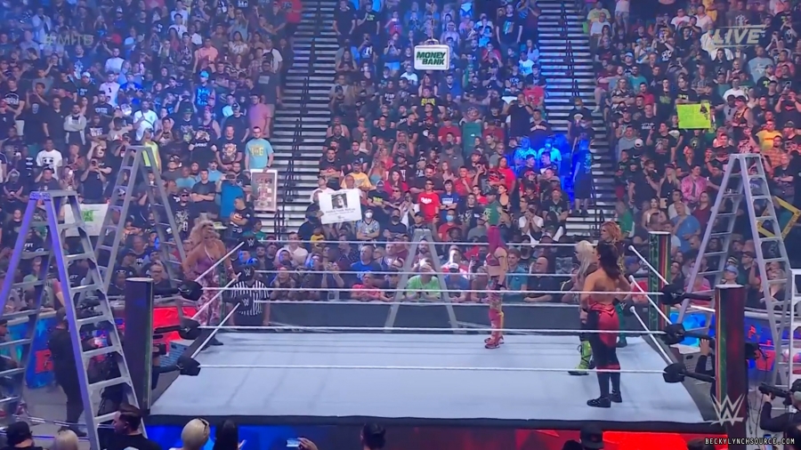 beckyppv20220702_00_04_06_00_Still201.jpg
