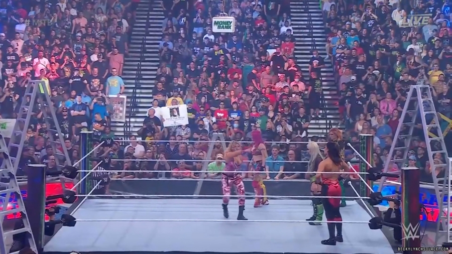 beckyppv20220702_00_04_10_15_Still203.jpg