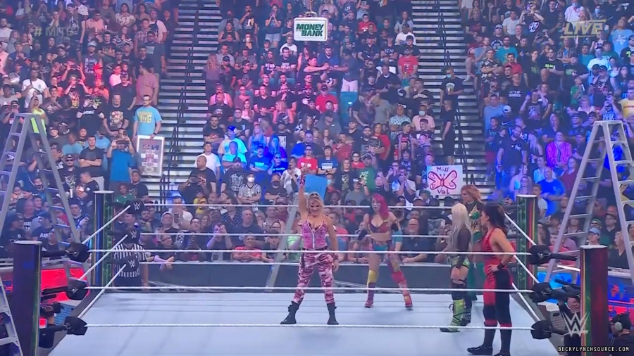 beckyppv20220702_00_04_15_15_Still211.jpg