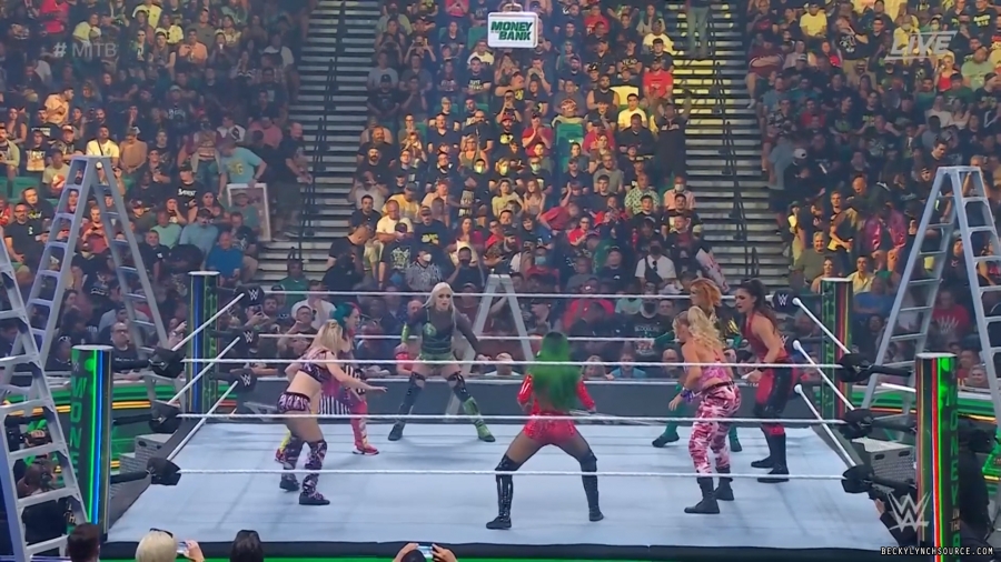 beckyppv20220702_00_06_20_15_Still286.jpg