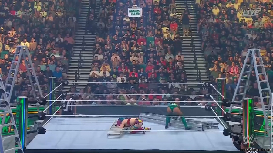 beckyppv20220702_00_07_29_15_Still401.jpg