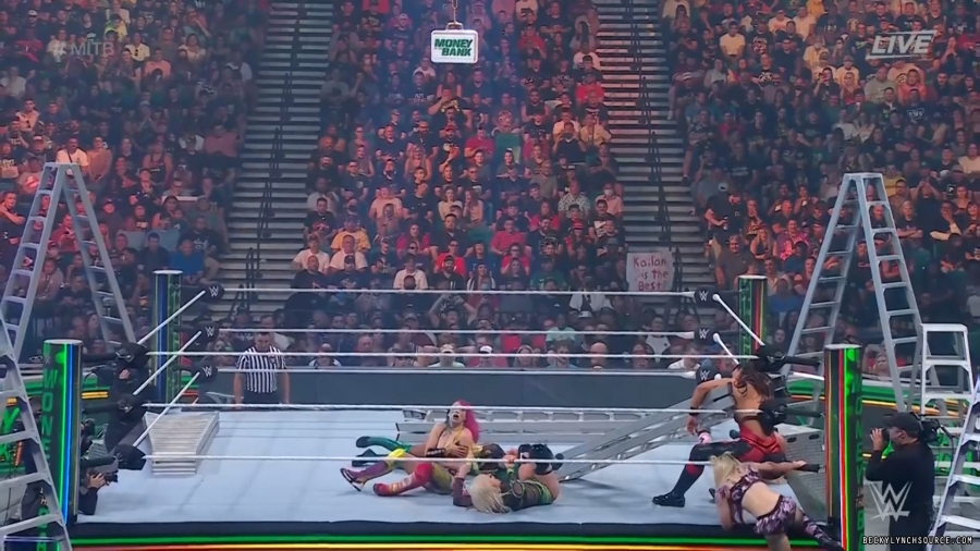 beckyppv20220702_00_10_30_00_Still590.jpg