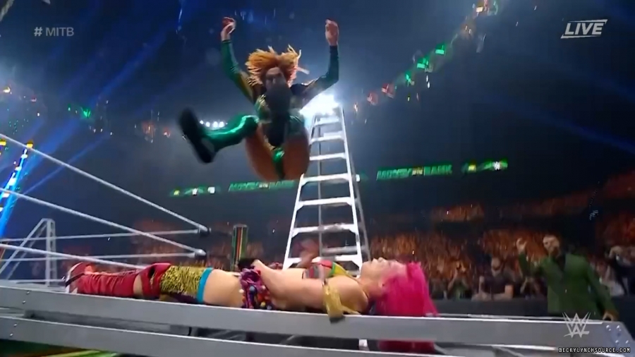 beckyppv20220702_00_20_24_05_Still847.jpg
