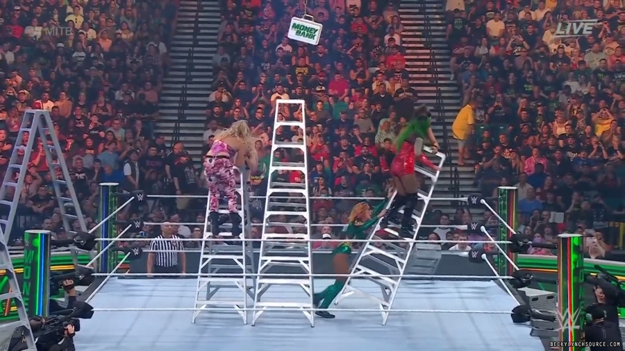 beckyppv20220702_00_22_05_15_Still928.jpg