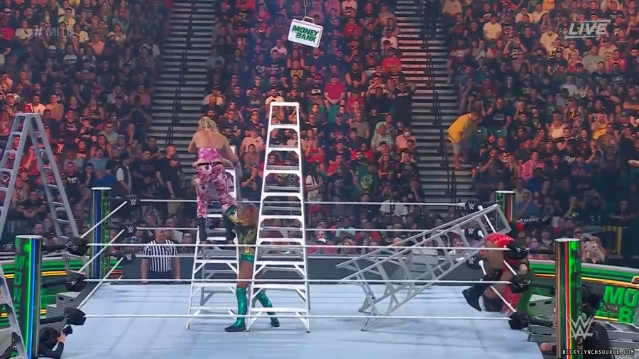 beckyppv20220702_00_22_09_15_Still932.jpg