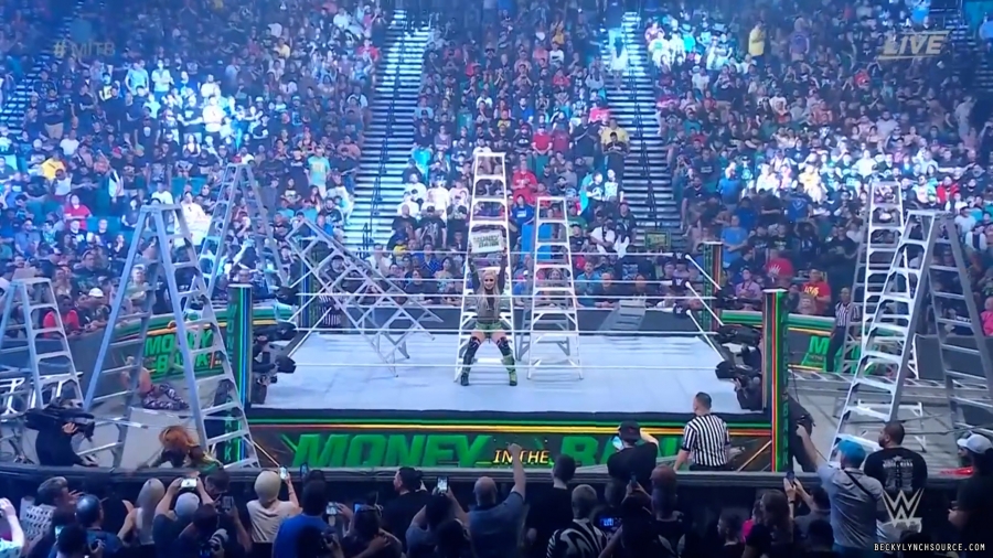 beckyppv20220702_00_24_54_00_Still1057.jpg