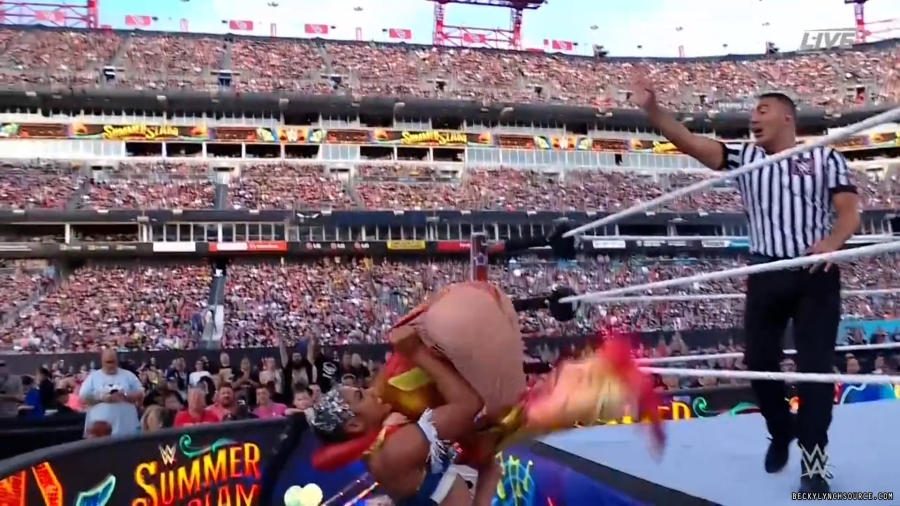 beckyppv20220730_00_12_23_15_Still1203.jpg