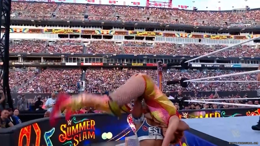 beckyppv20220730_00_12_25_00_Still1206.jpg
