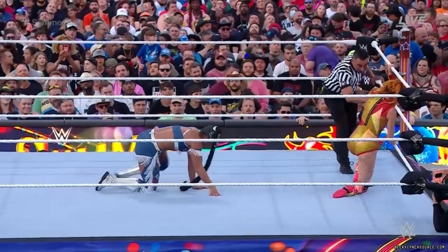 beckyppv20220730_00_15_24_15_Still1550.jpg