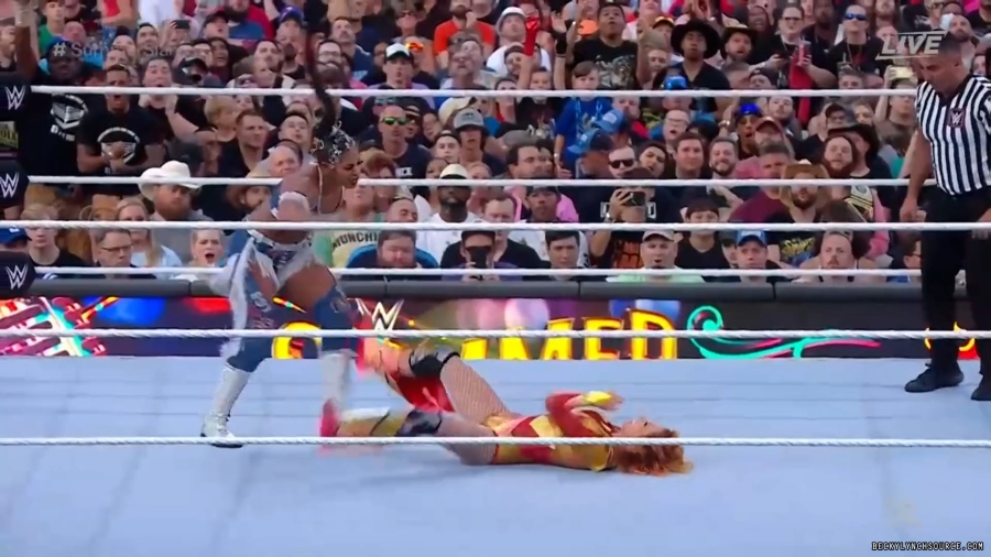 beckyppv20220730_00_17_12_00_Still1740.jpg