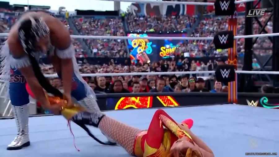 beckyppv20220730_00_17_14_00_Still1743.jpg
