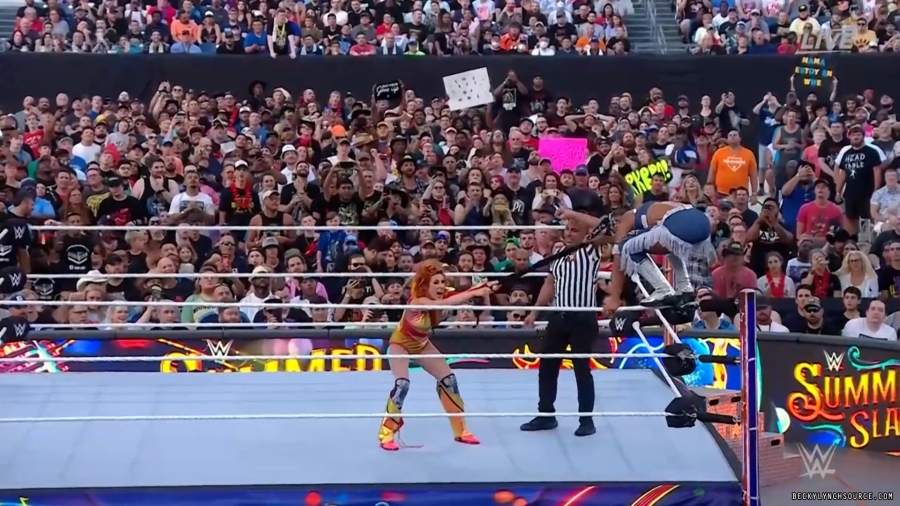 beckyppv20220730_00_17_52_15_Still1802.jpg