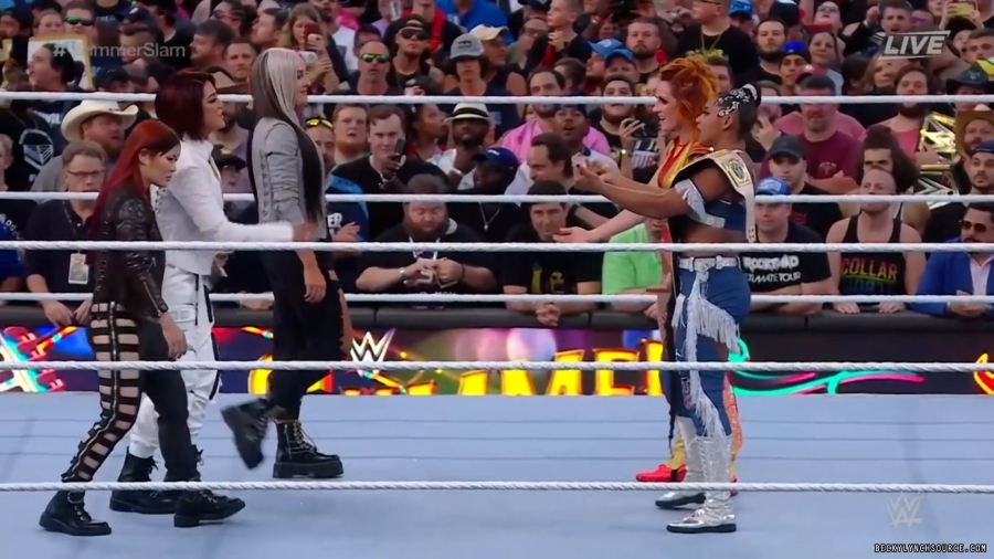 beckyppv20220730_00_27_05_15_Still2325.jpg
