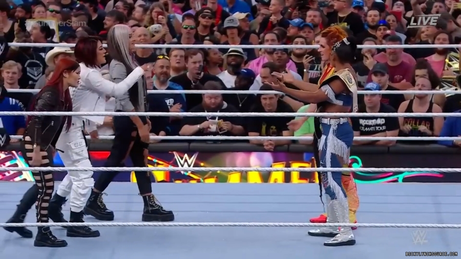 beckyppv20220730_00_27_06_00_Still2326.jpg