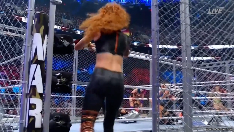 beckyppv20221126_00_39_07_26_Still385.jpg