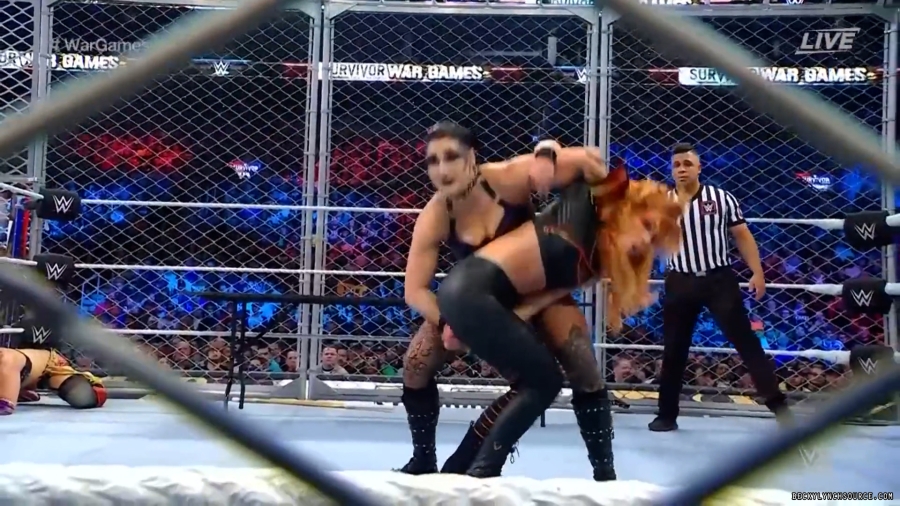 beckyppv20221126_00_41_59_15_Still718.jpg