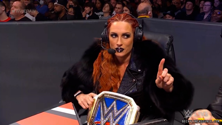 beckyraw20211004_00_13_42_15_Still776.jpg