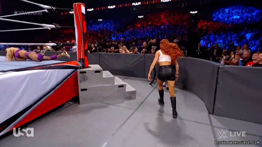 beckyraw20211004_00_20_37_15_Still946.jpg