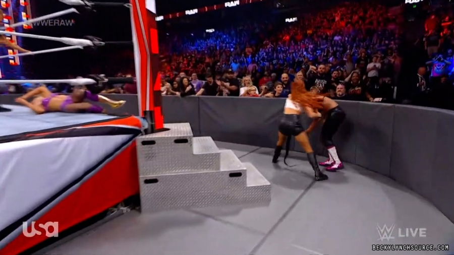 beckyraw20211004_00_20_38_15_Still948.jpg