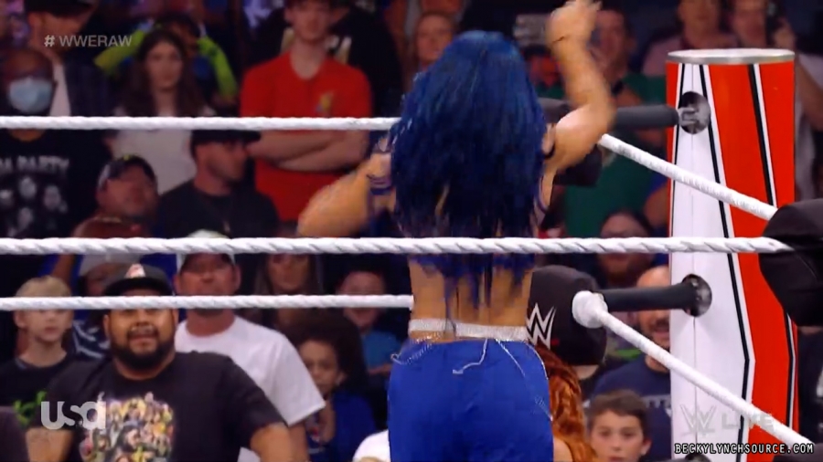 beckyraw20211004_00_21_12_15_Still1012.jpg