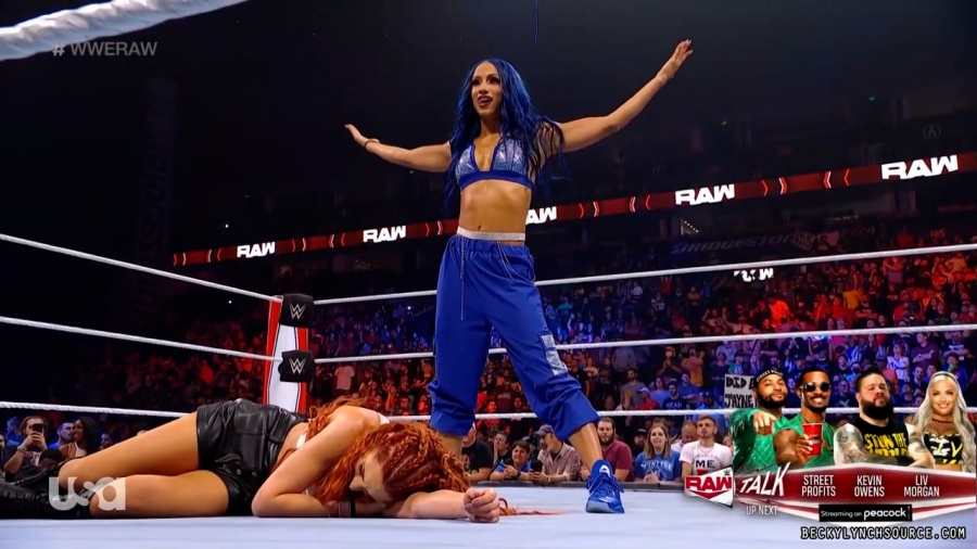 beckyraw20211004_00_21_56_15_Still1050.jpg
