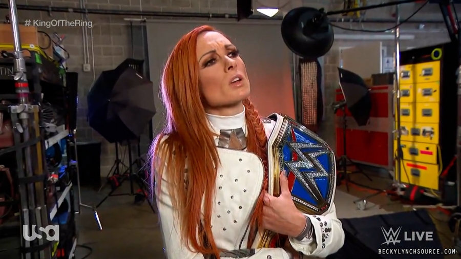 beckyraw20211011_00_00_06_00_Still011.jpg