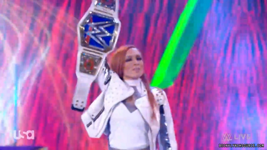 beckyraw20211011_00_01_20_15_Still158.jpg