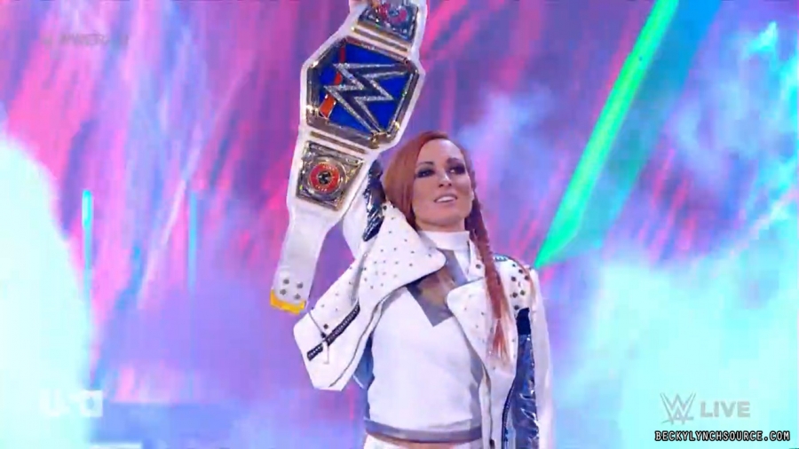 beckyraw20211011_00_01_22_15_Still162.jpg