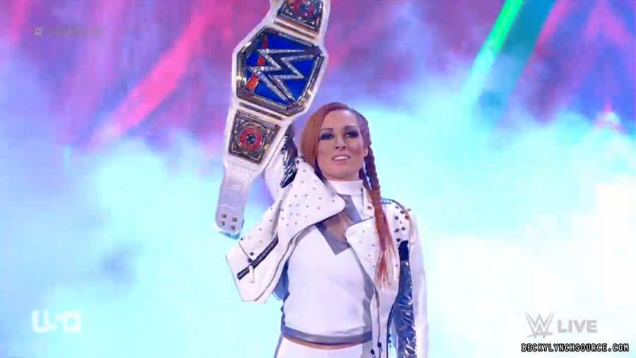 beckyraw20211011_00_01_23_15_Still164.jpg