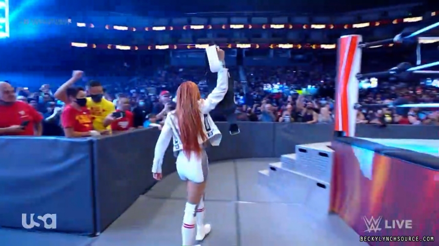 beckyraw20211011_00_01_36_15_Still189.jpg
