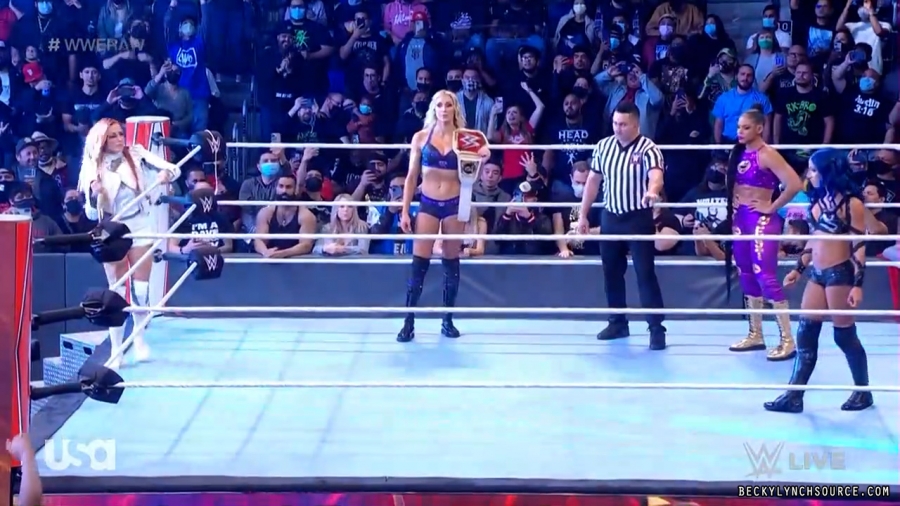 beckyraw20211011_00_01_43_15_Still203.jpg