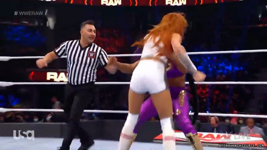 beckyraw20211011_00_03_10_15_Still330.jpg