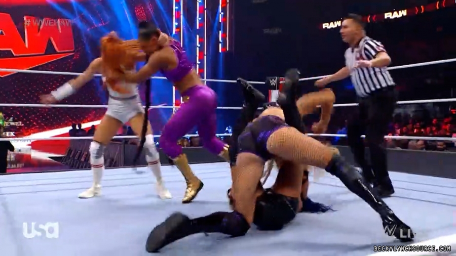 beckyraw20211011_00_03_27_00_Still358.jpg