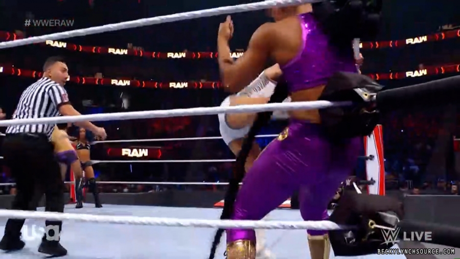 beckyraw20211011_00_03_38_00_Still379.jpg